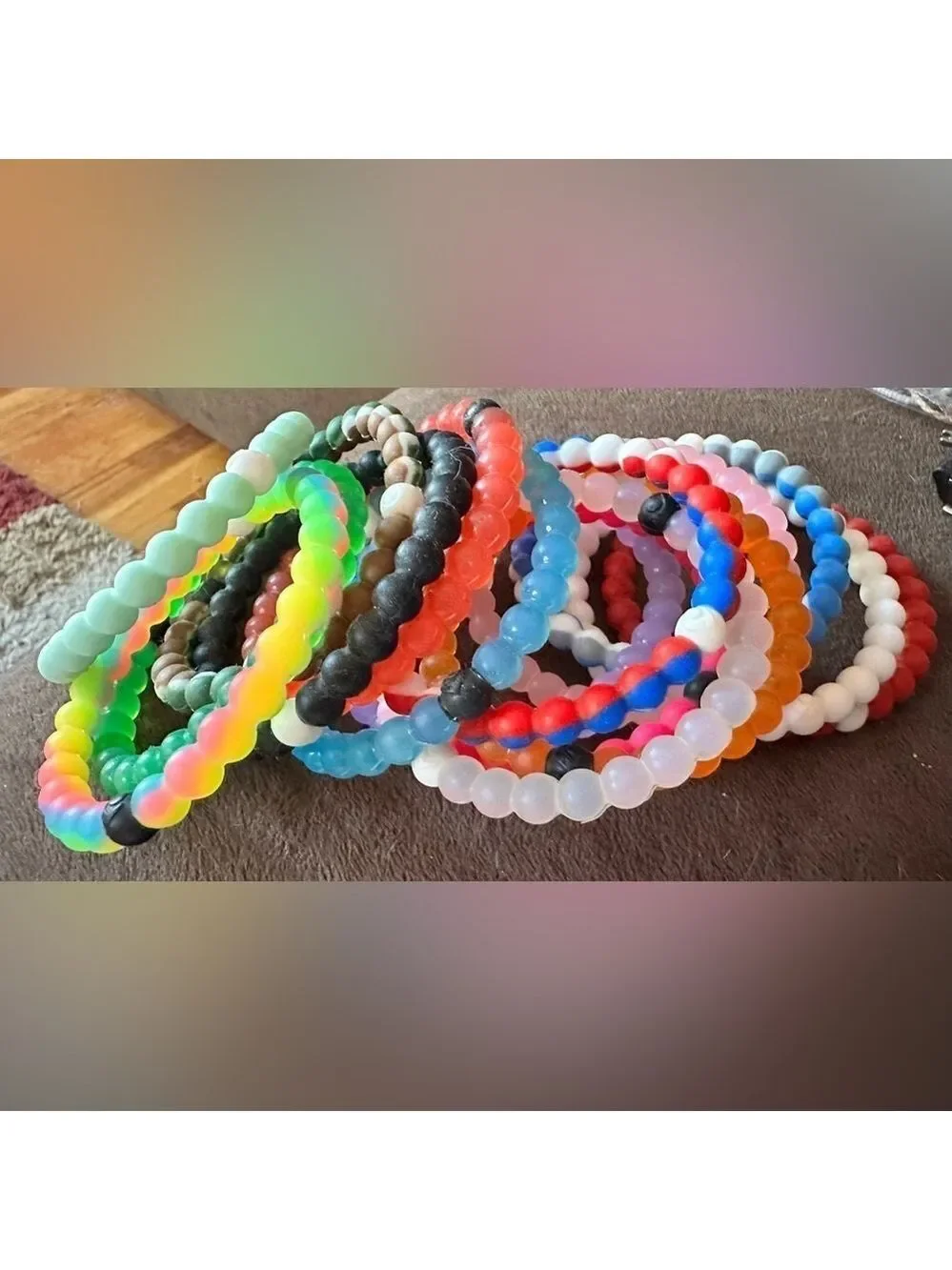 Lokai Bracelets- Lot of 16 Bracelets - Picture 2 of 11